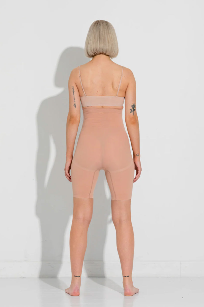 Alturra Highwaist Shaping Shorts Tan
