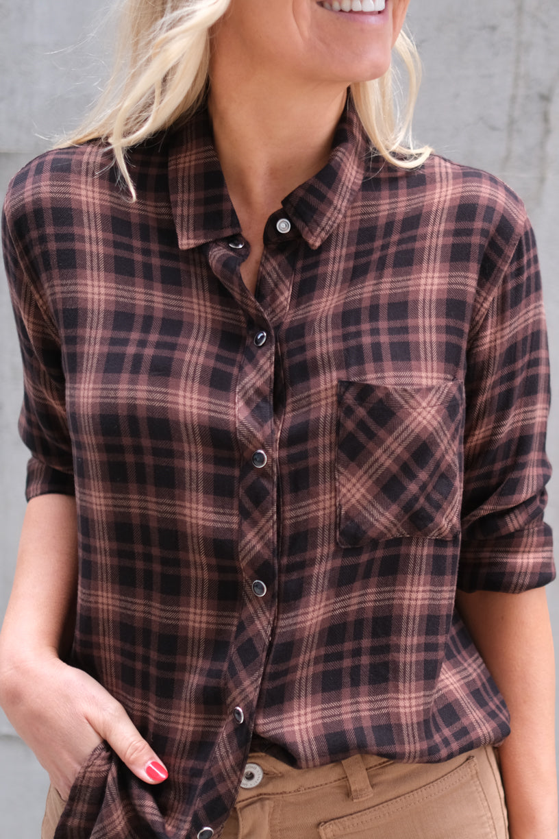 Hunter Shirt Almond & Black