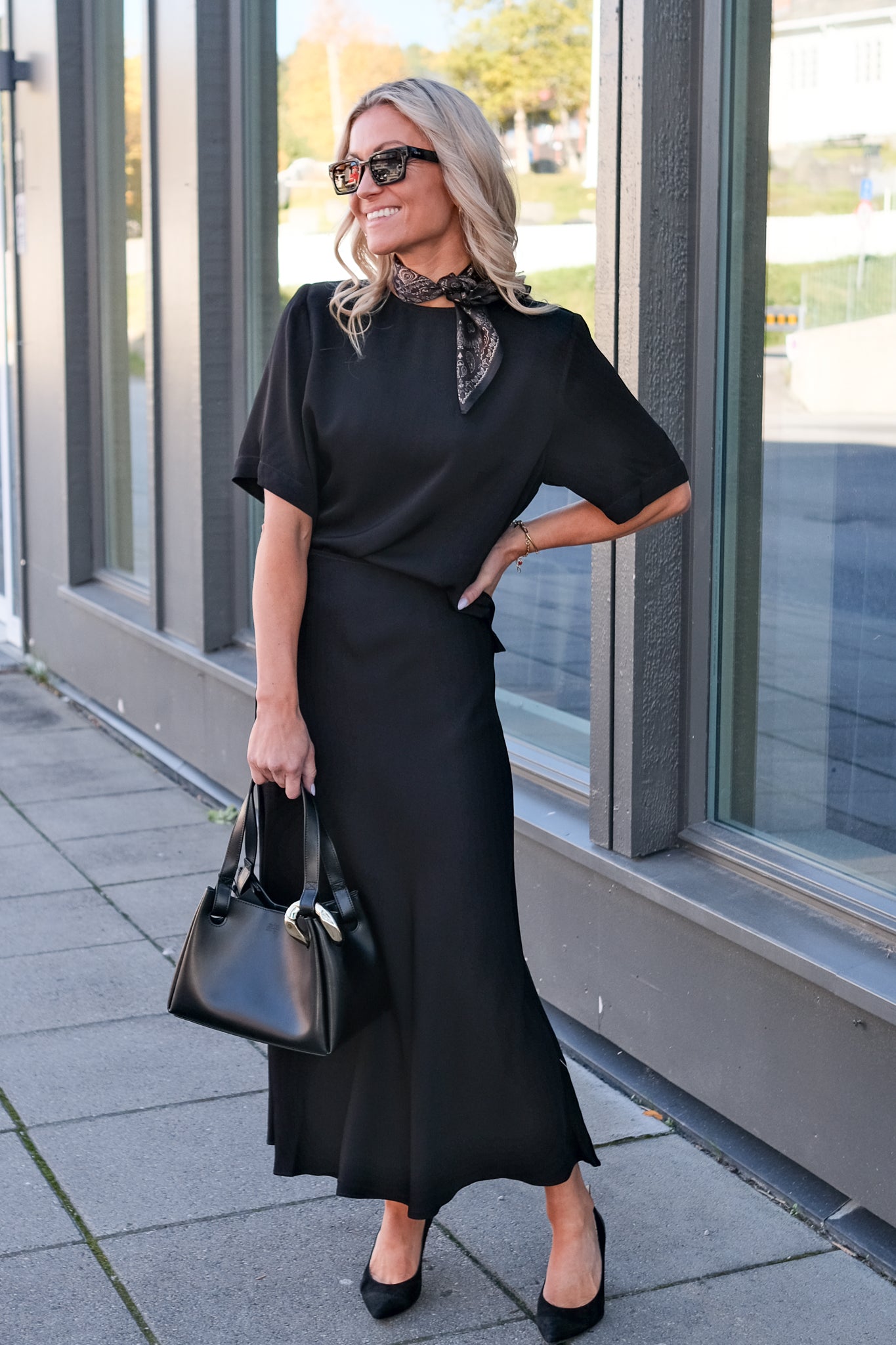 Leonie Satin Tee Black