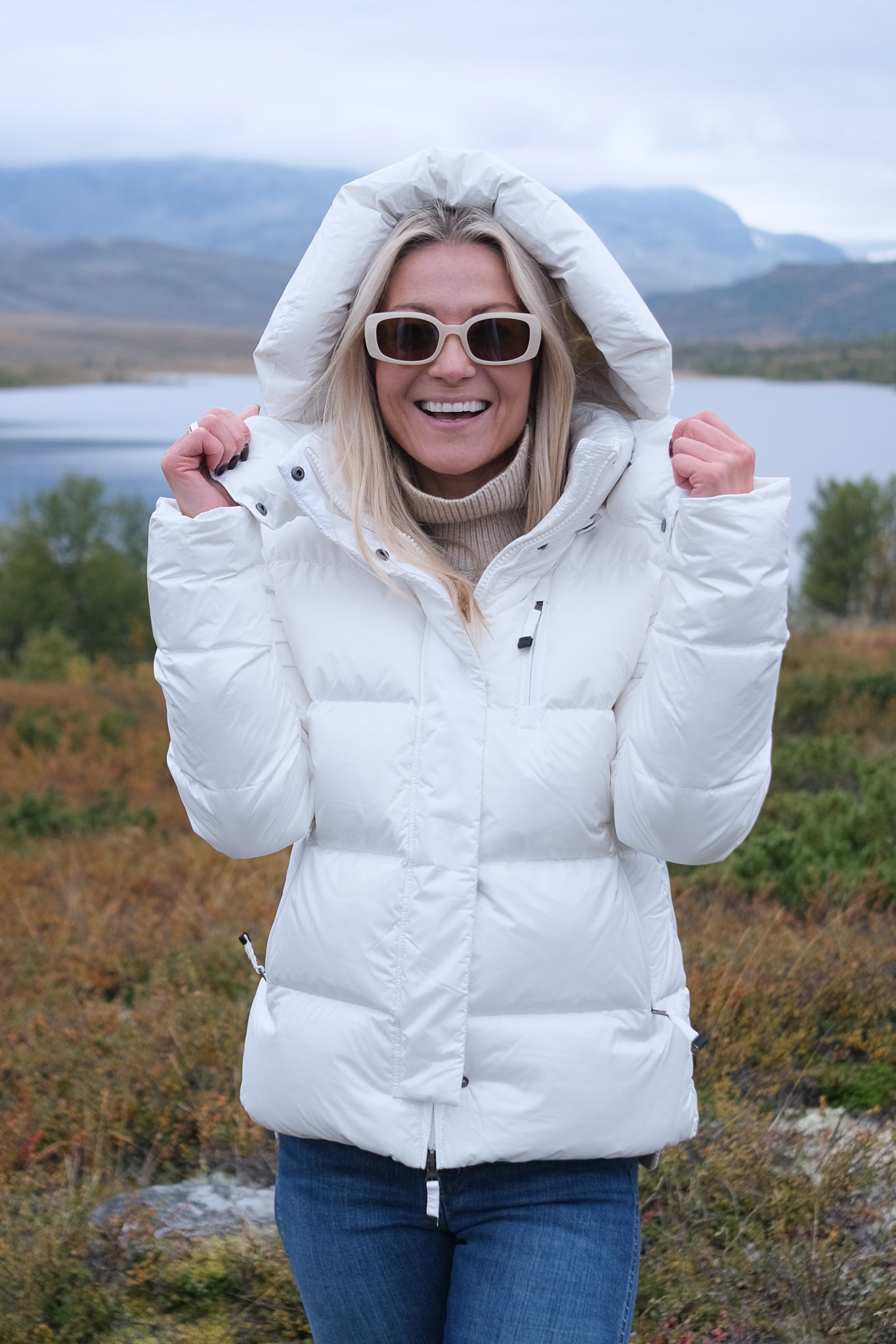 Stella Down Jacket Cloud White