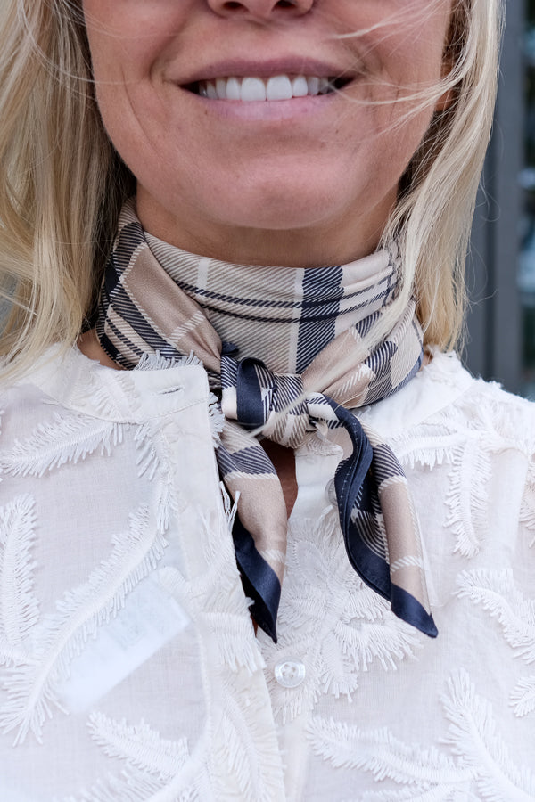 Kinsale Scarf Indigo Tartan