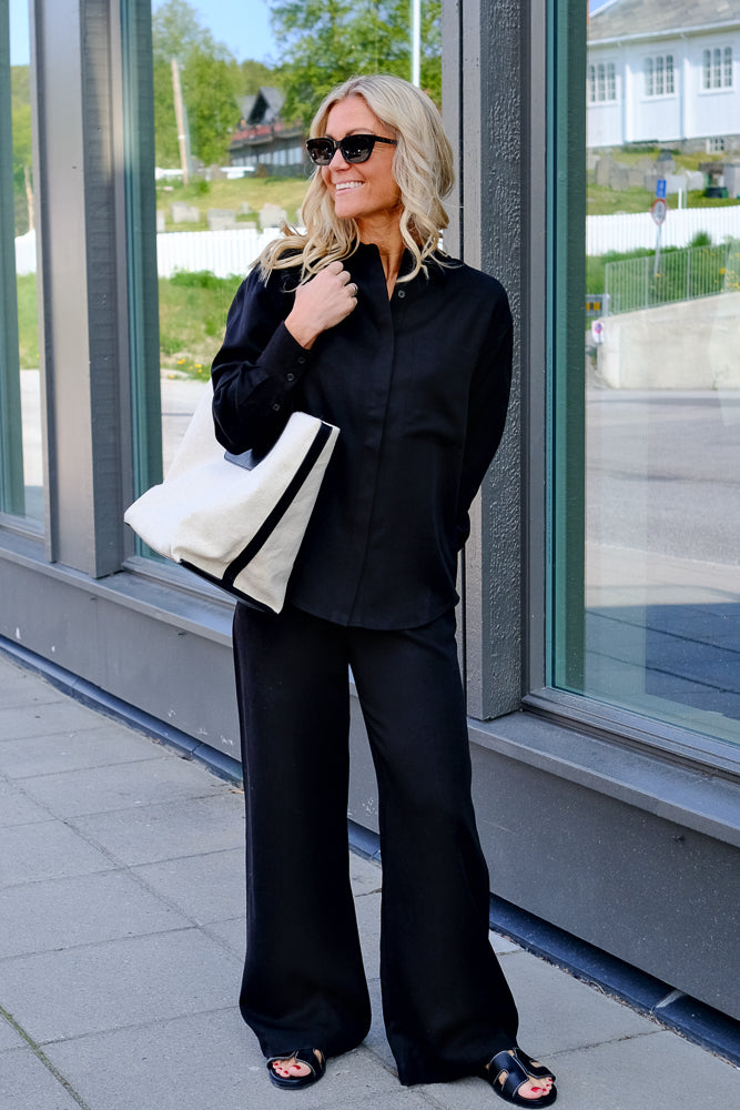 Isola Shirt Black