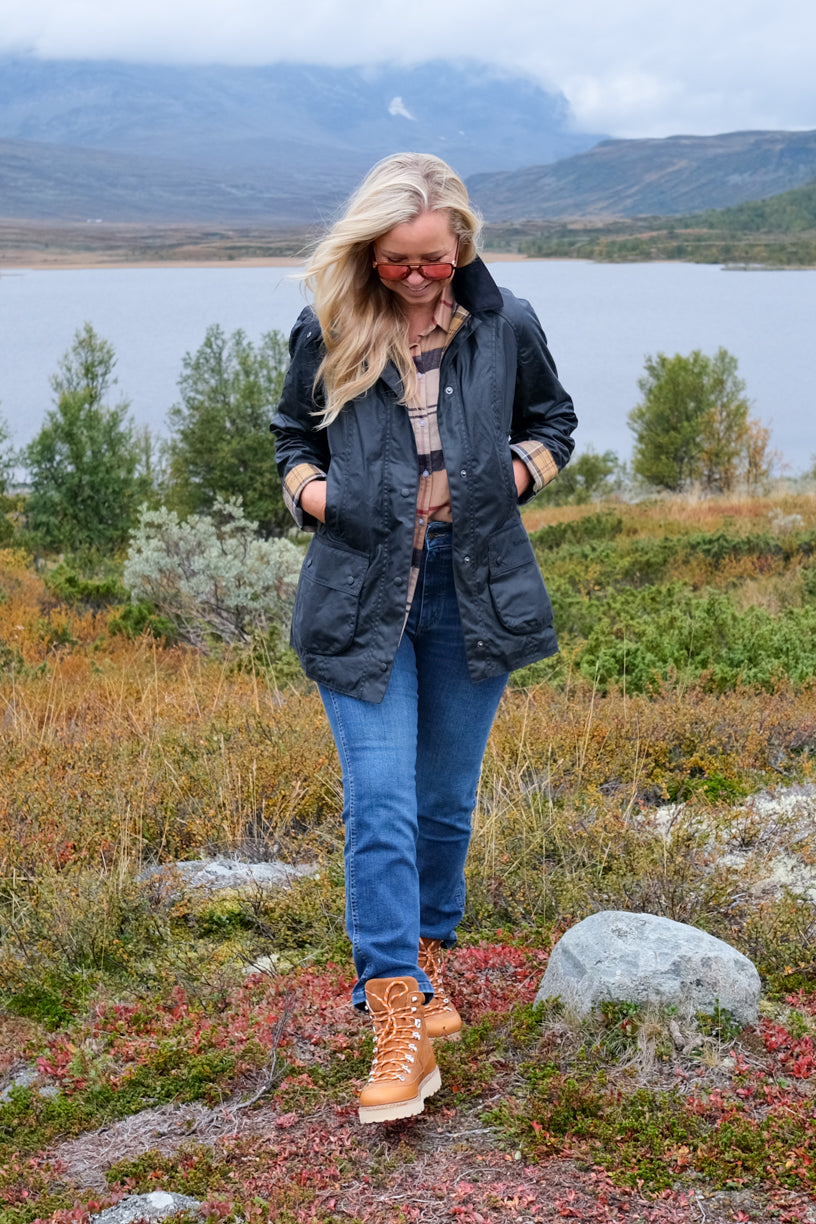 Beadnell Wax Jacket Navy