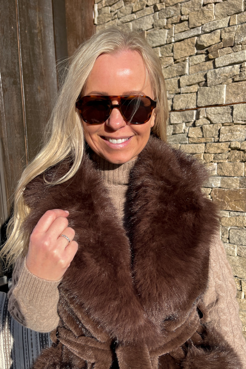 Astrid Fuskepels Vest Brun