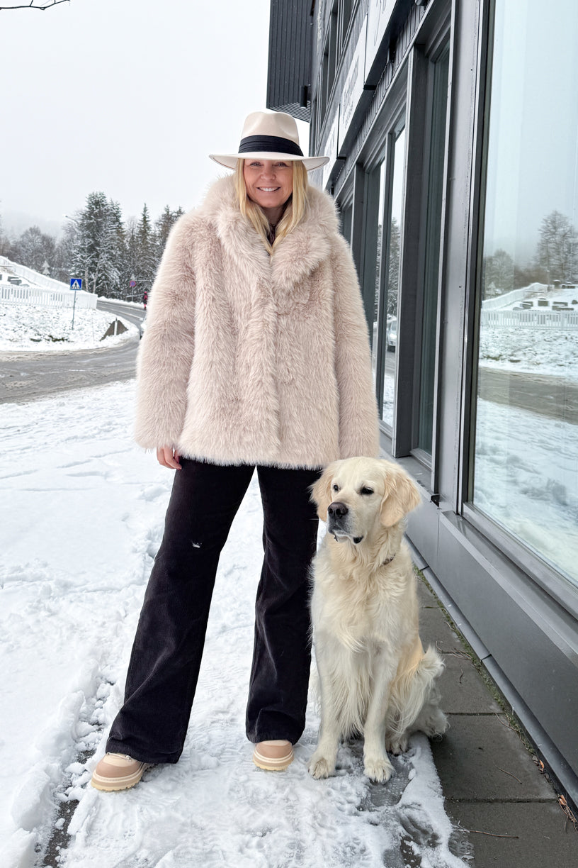 Ull Hatt Med Bånd Lys Beige