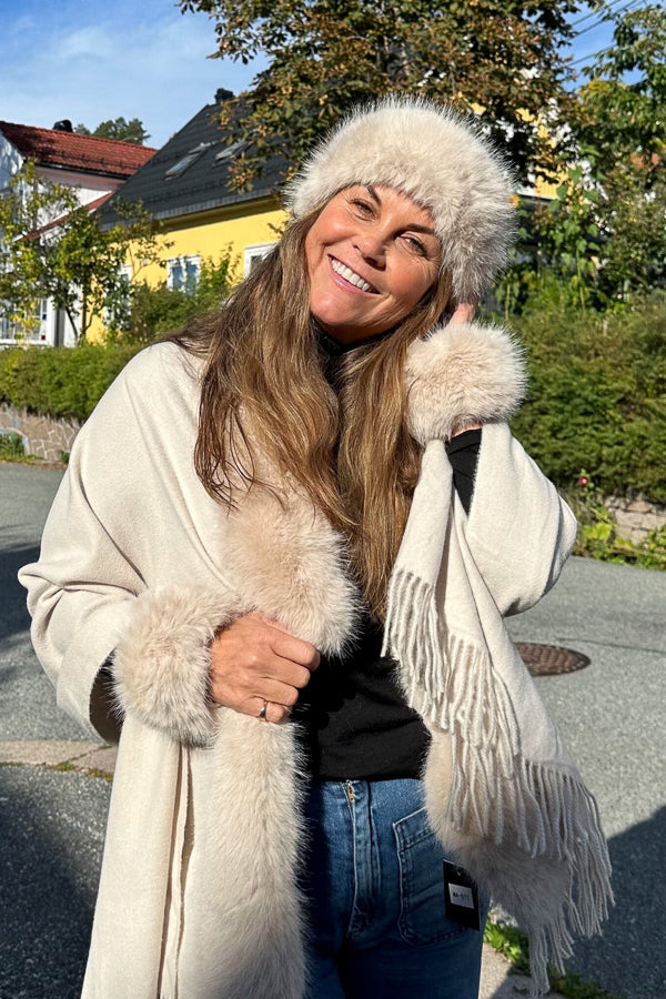 Fuskepels Arm Cuff Lys Beige