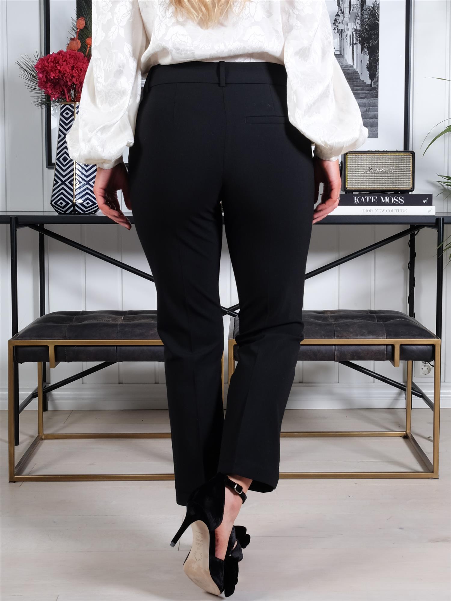 Clara Ankle Black