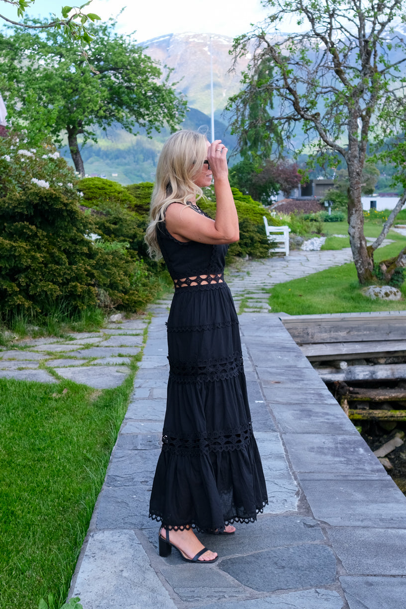 Blondekjole Maxi Sort