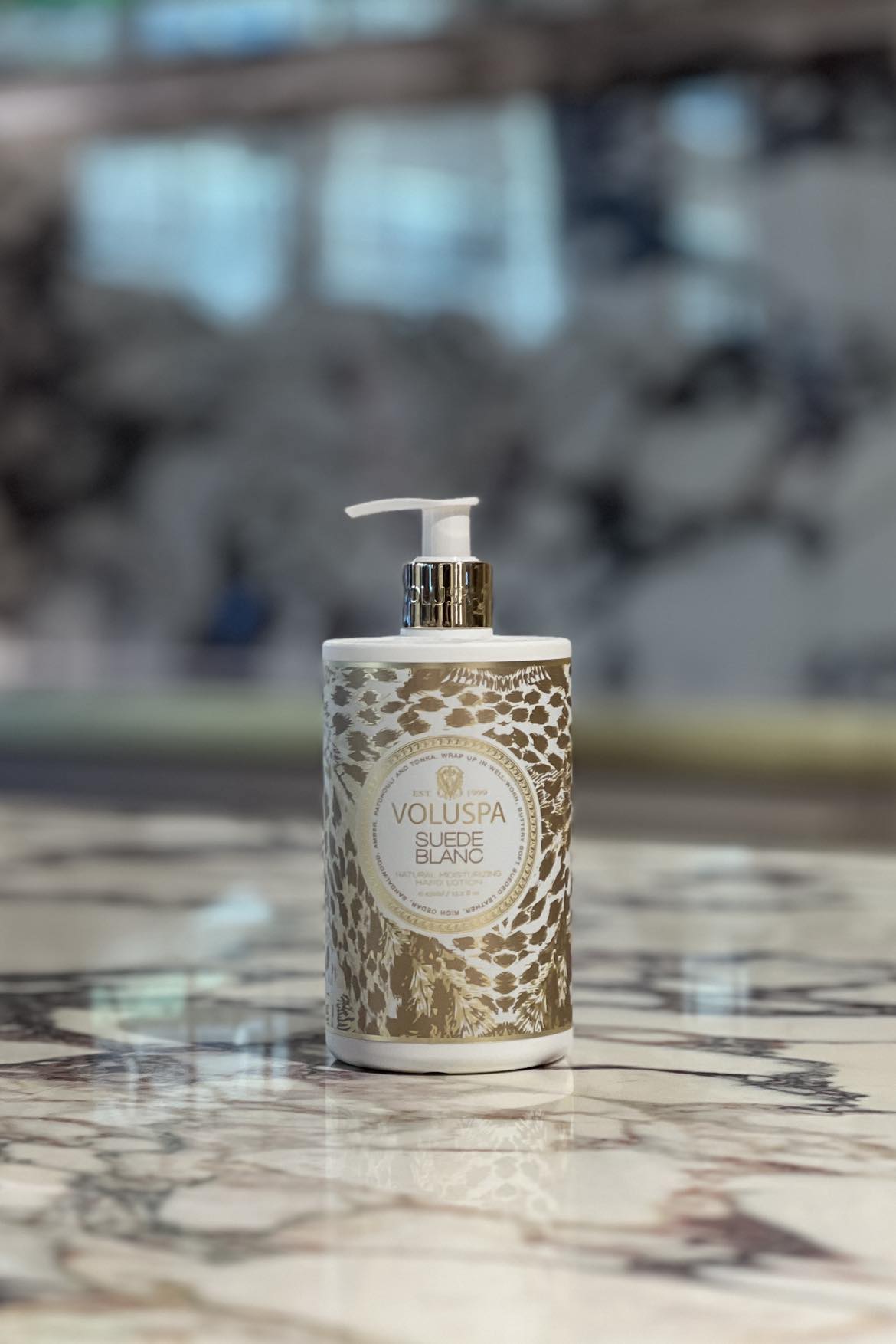 Suede Blanc Hand Lotion 450 ML