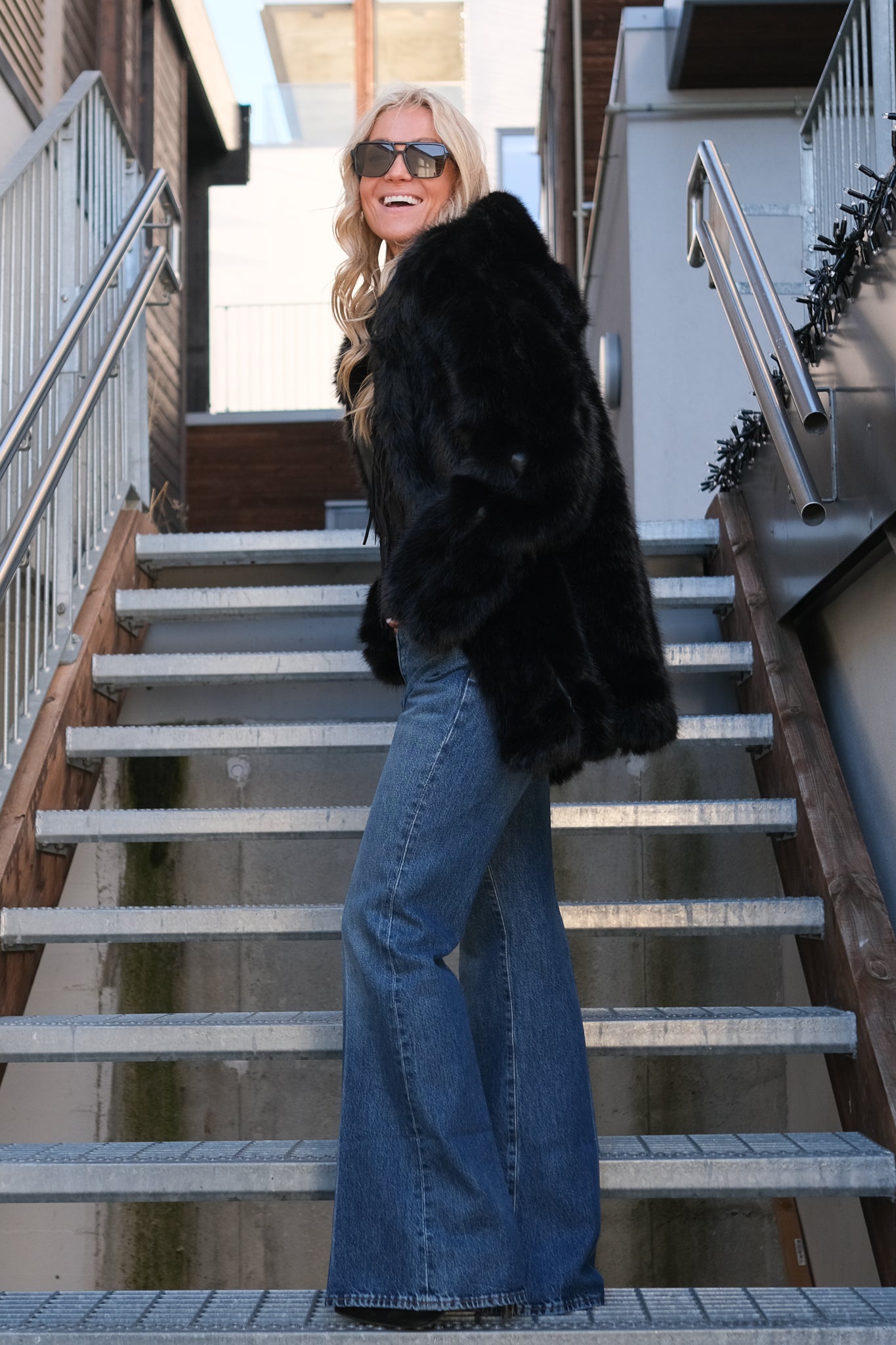 Noma X Samsara Fuskepelsjakke med Hette Sort