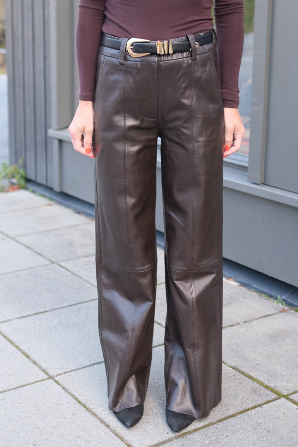 Letho Leather Straight Trousers Chocolate Plum