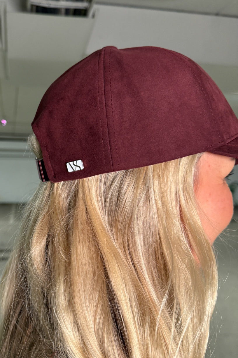 Alcantara Baccara Burgundy