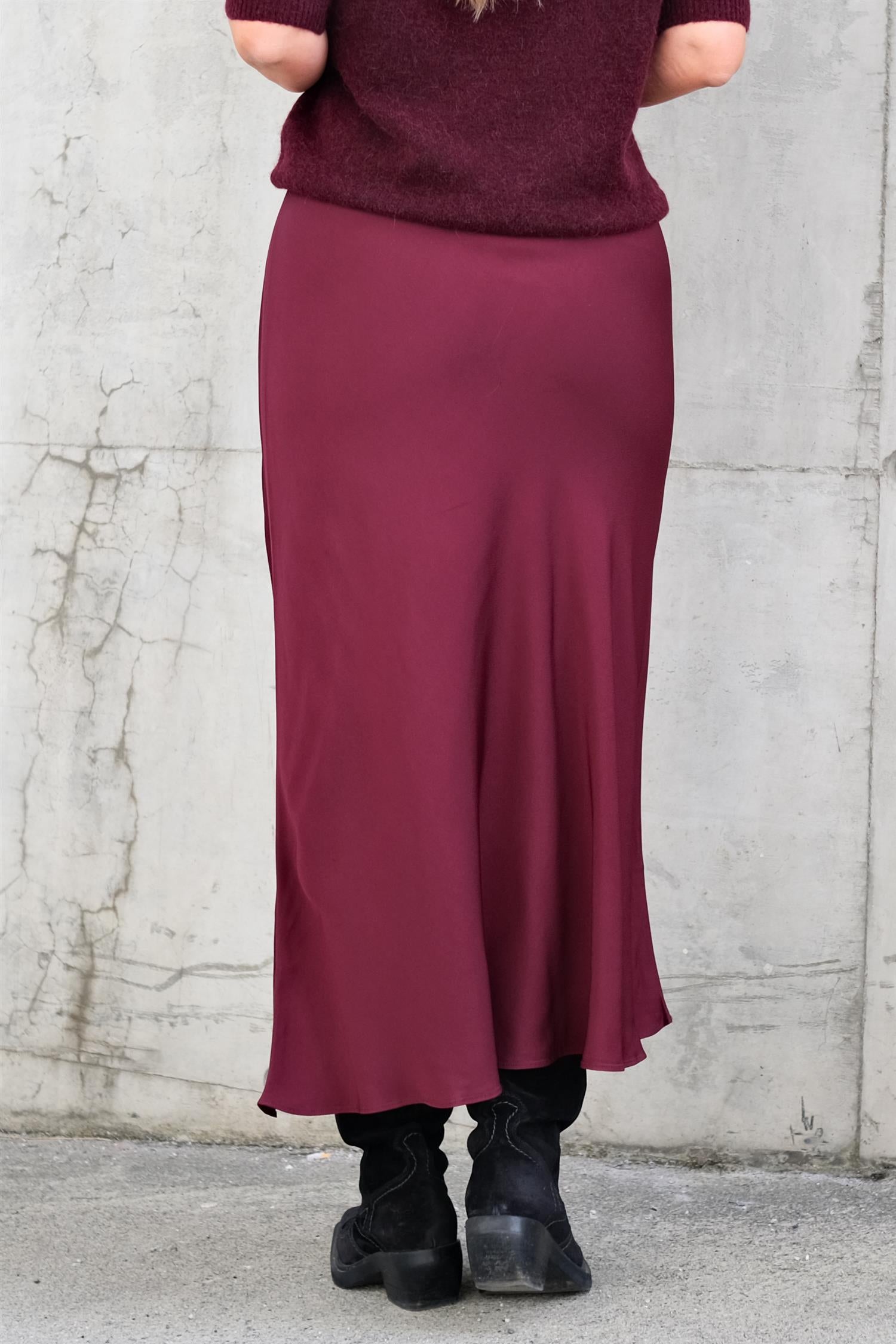 Tyne Satin Skirt Burgundy