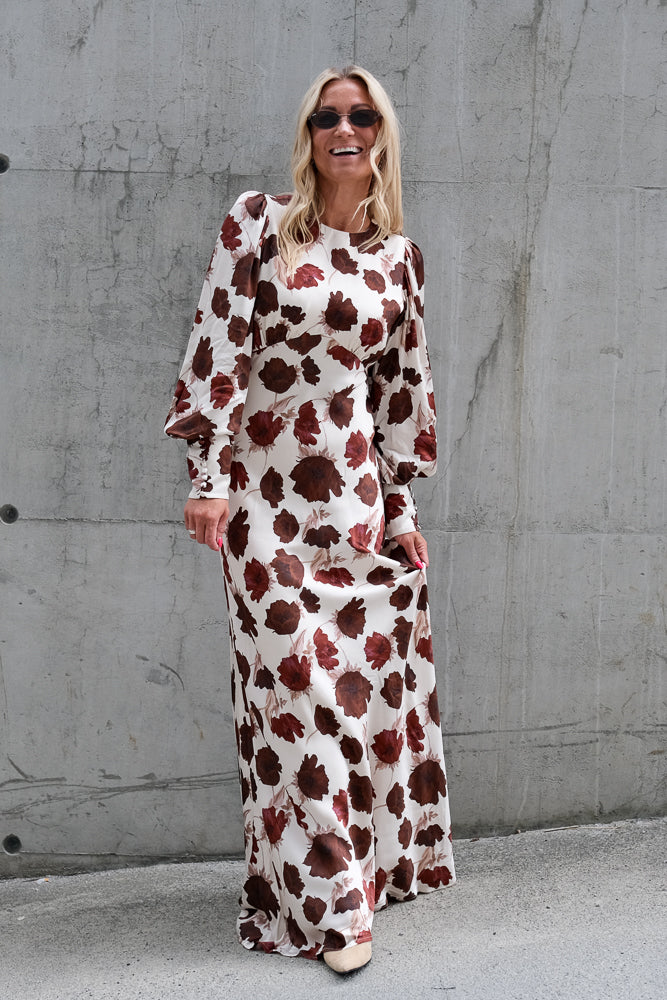 Alize Long Sleeved Satin Maxi Dress Wine Peony