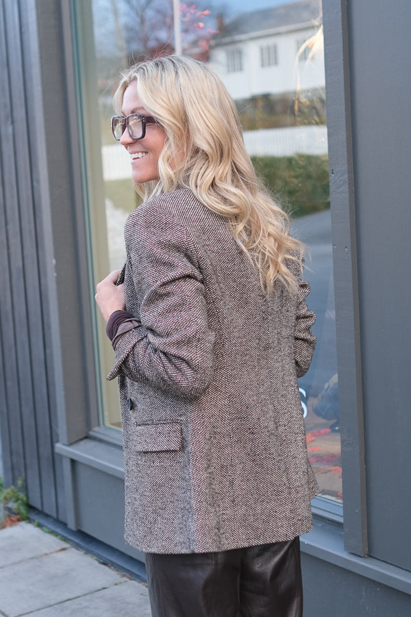 Emi Fitted Blazer Delicioso