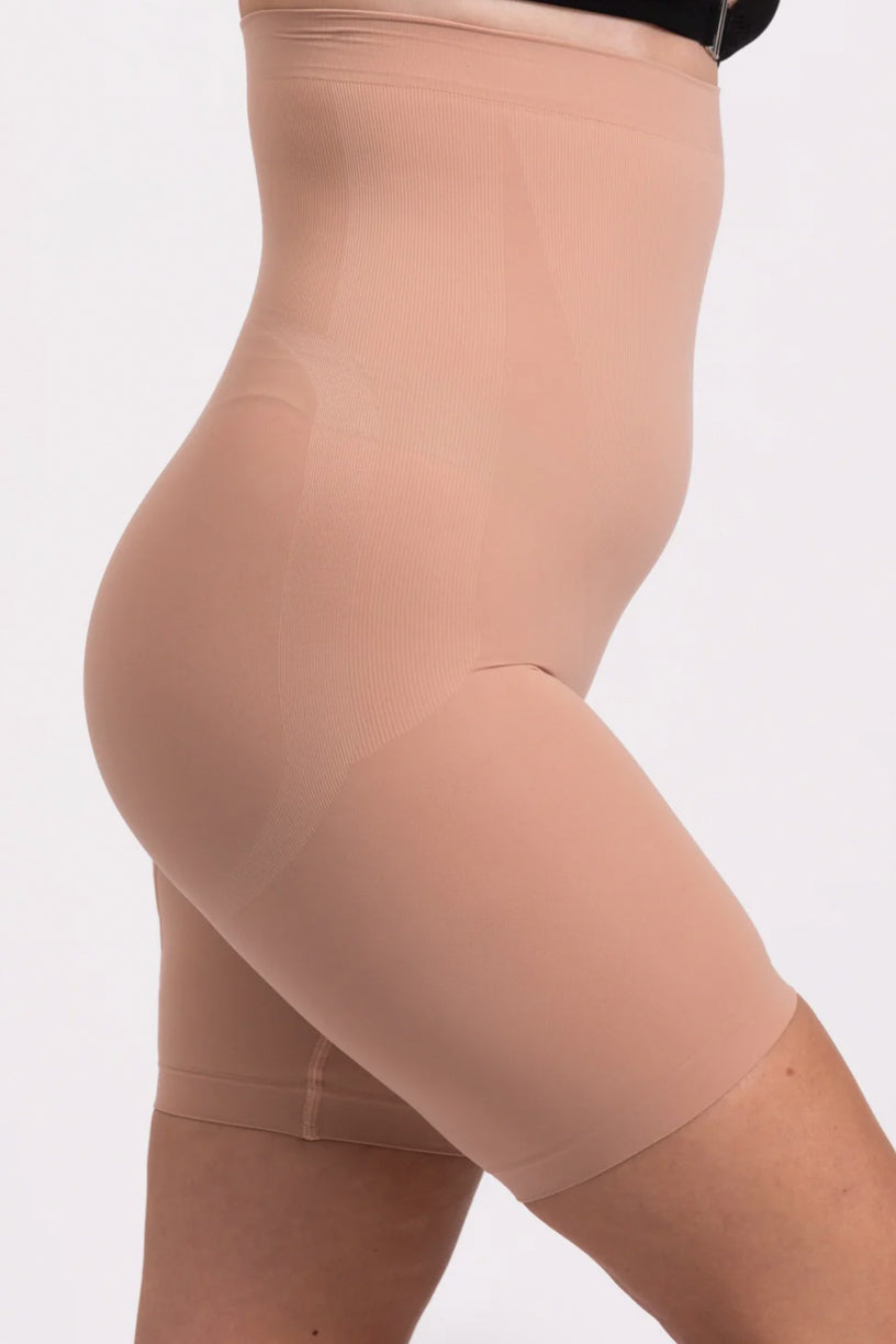 Alturra Highwaist Shaping Shorts Tan