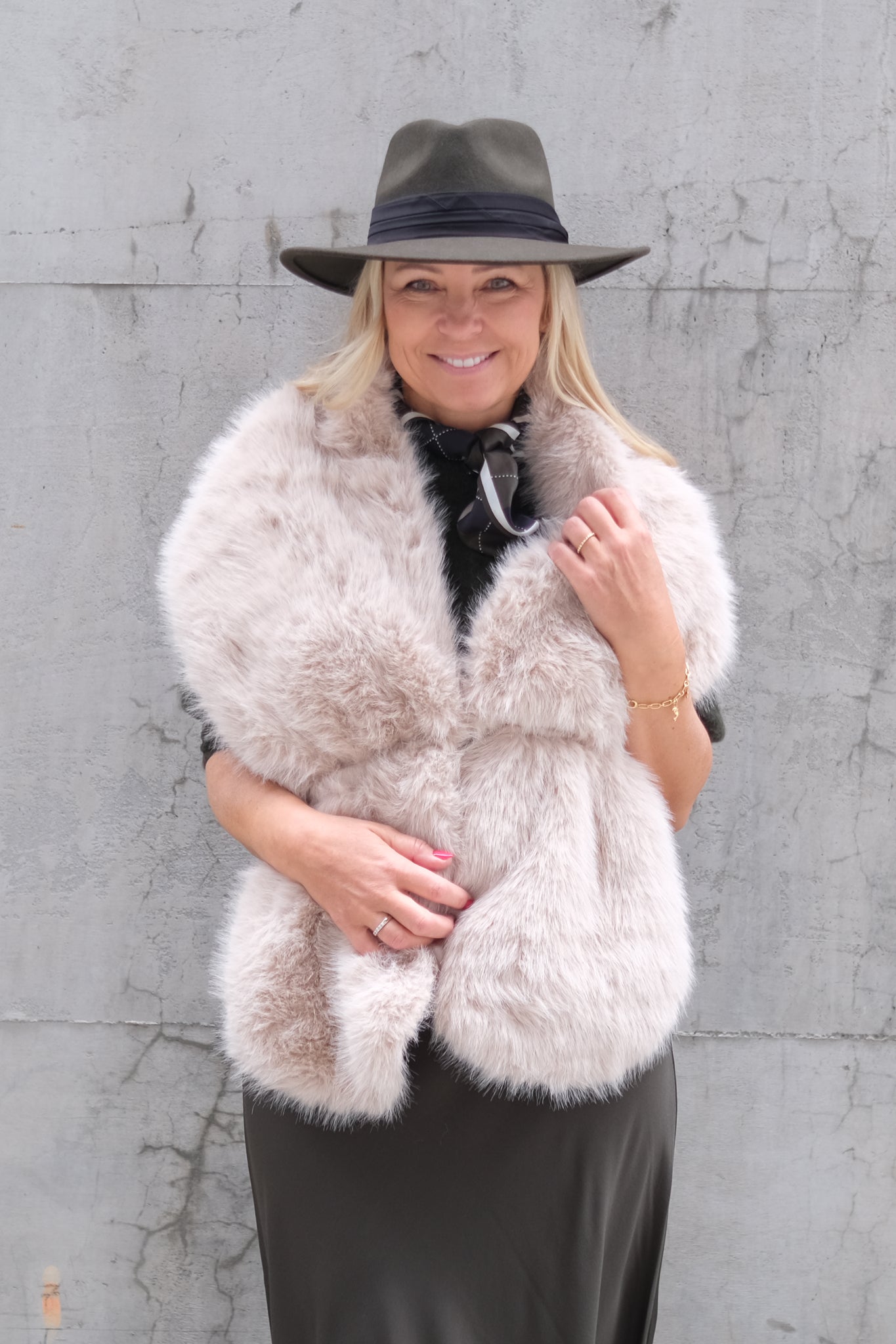 Stola Sjal Lys Beige
