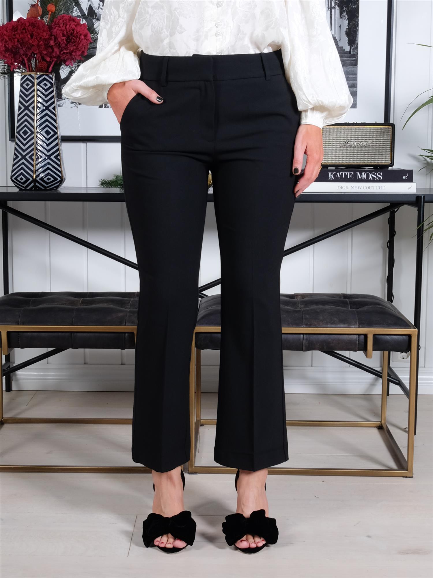 Clara Ankle Black
