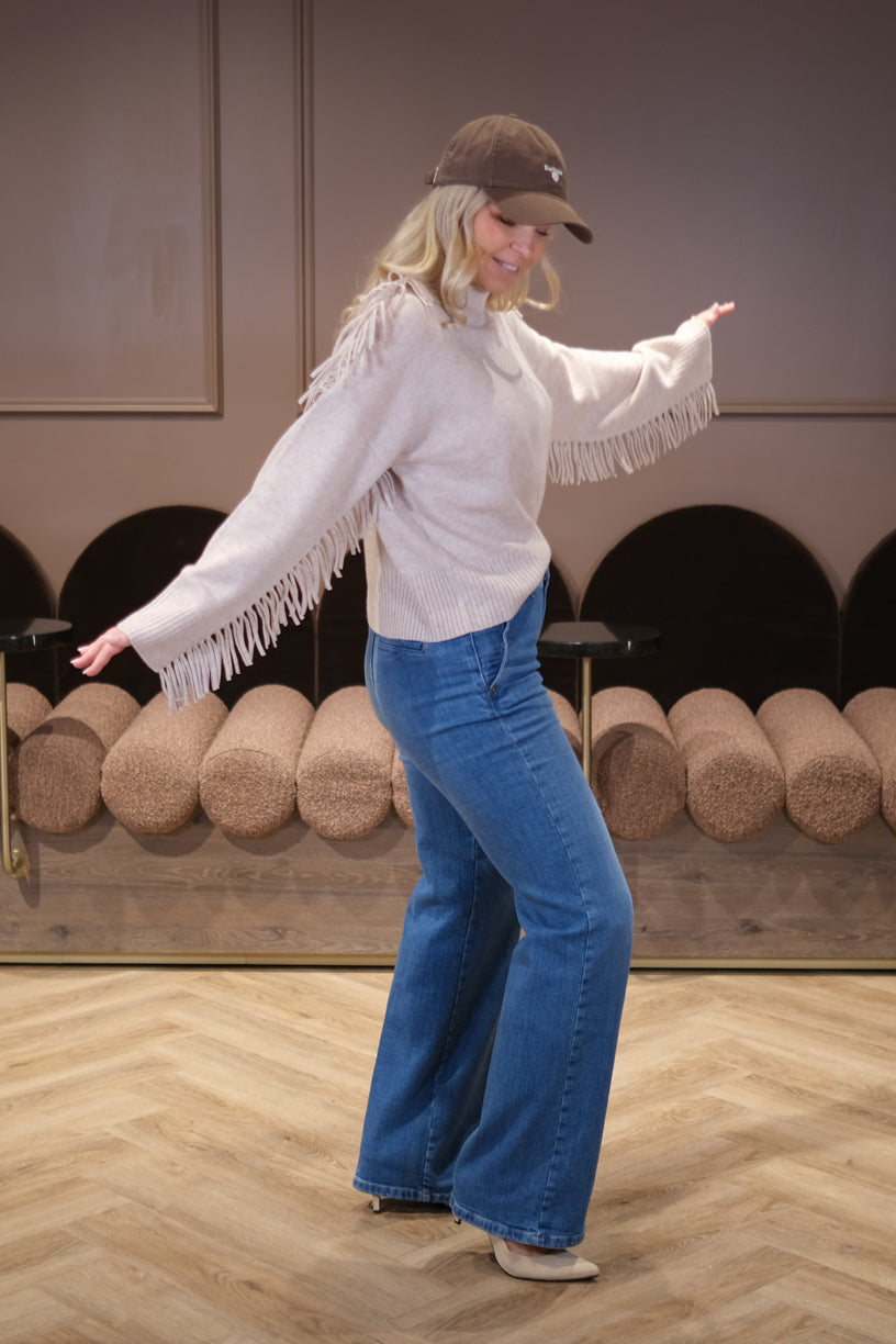 Boxy O-neck Fringes Sweater Light Beige