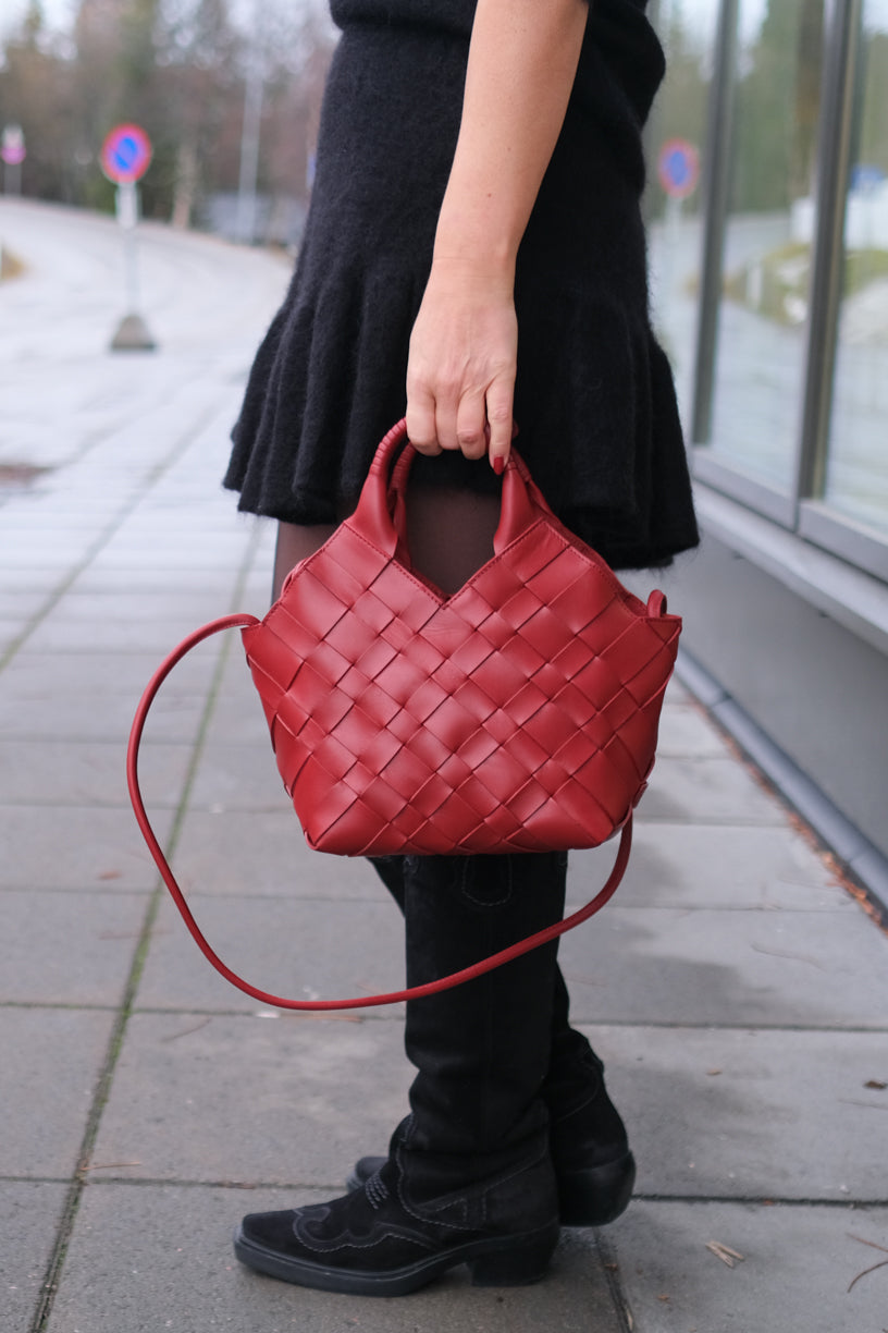 Misu Medium Falu Red