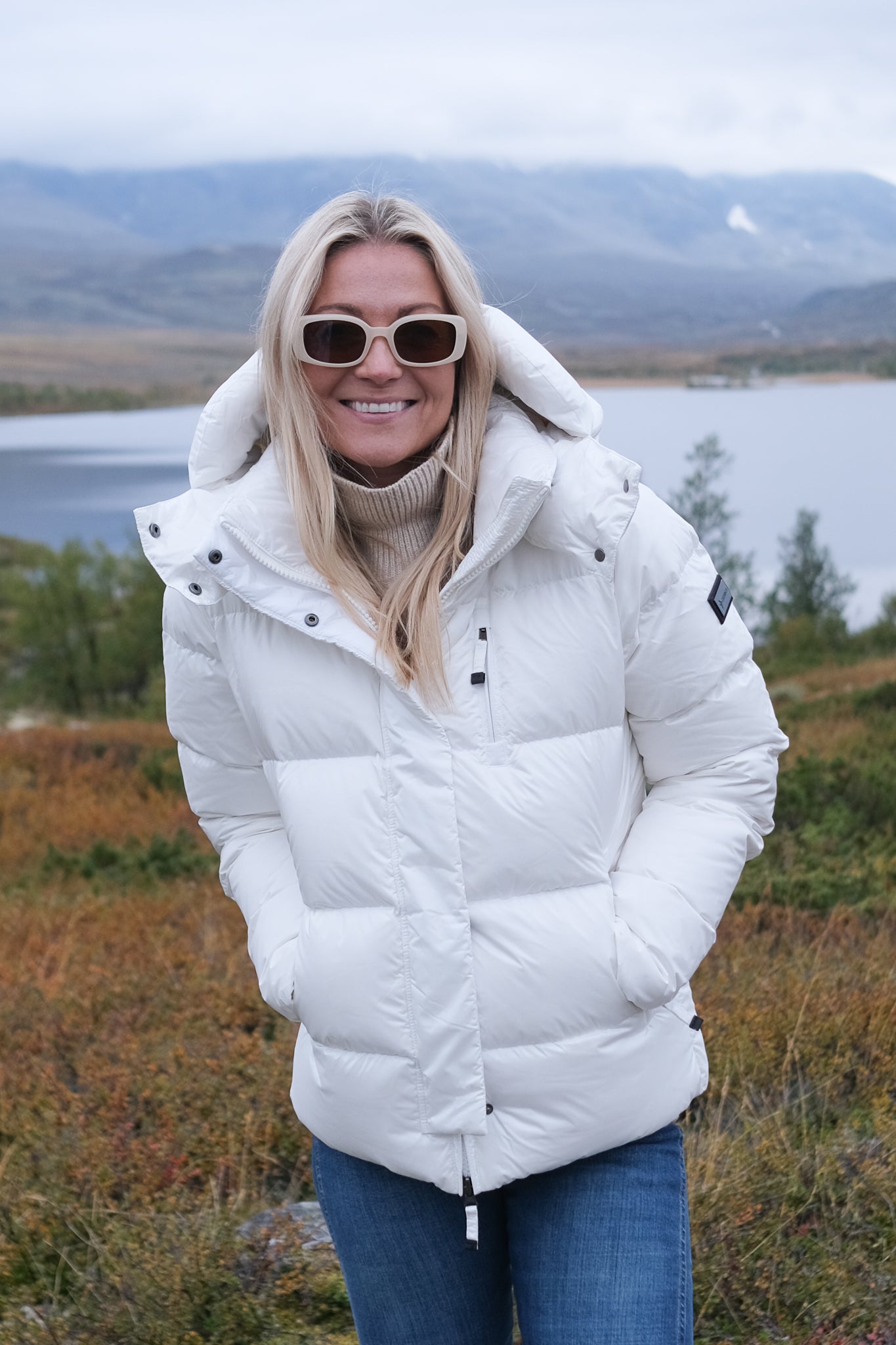 Stella Down Jacket Cloud White