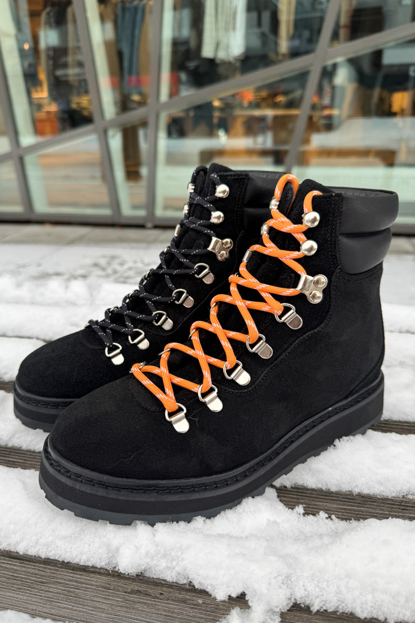 Hiking Suede Black