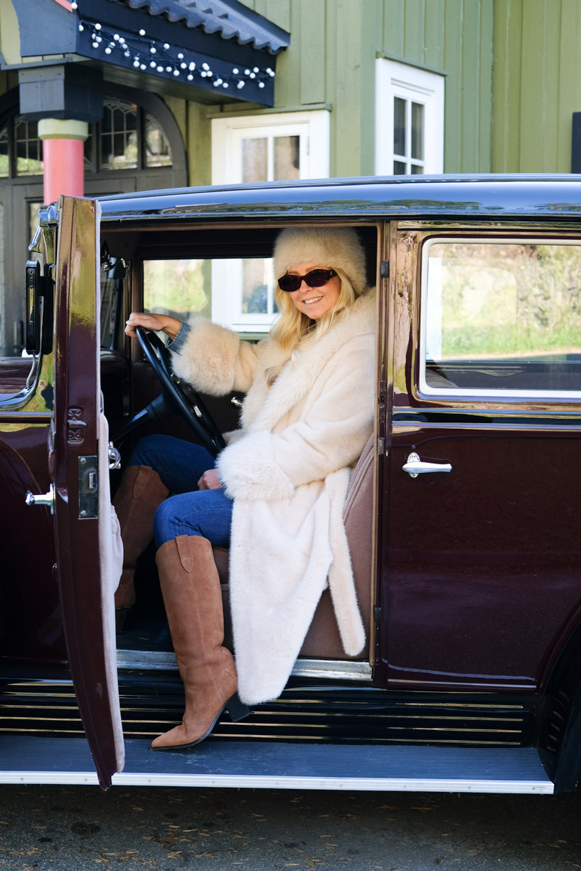 Astrid Kåpe Lys Beige