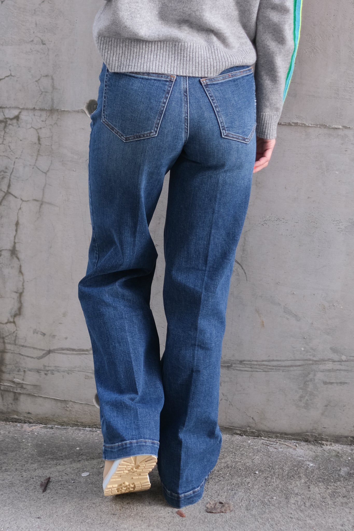 Giudith Medium Blue Denim