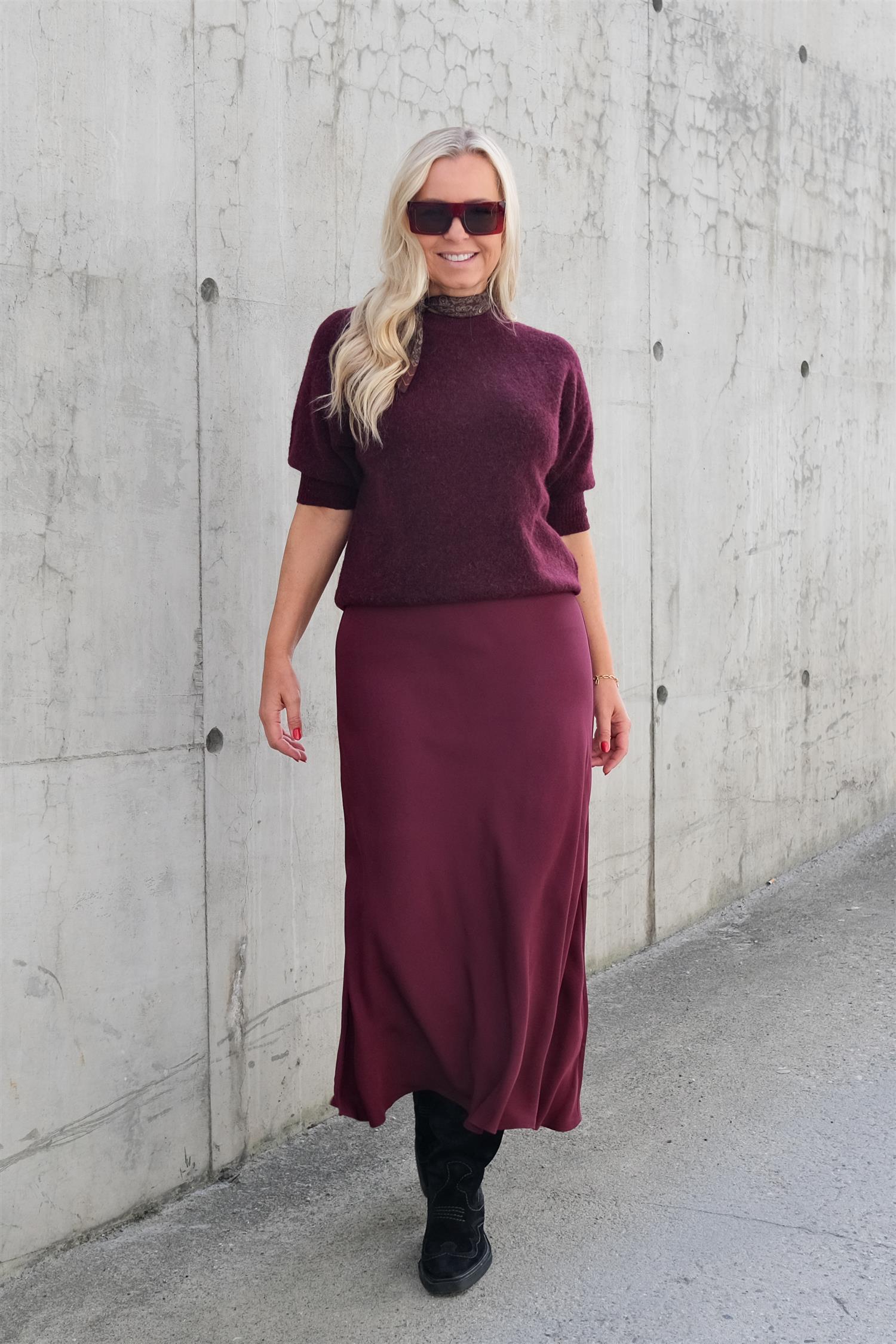 Tyne Satin Skirt Burgundy