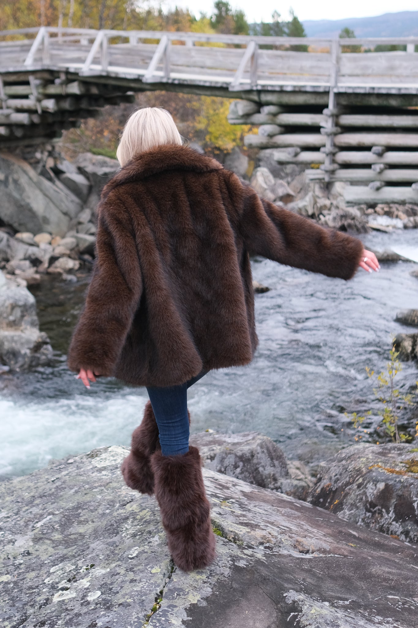 Noma X Samsara Fuskepelsjakke Brun