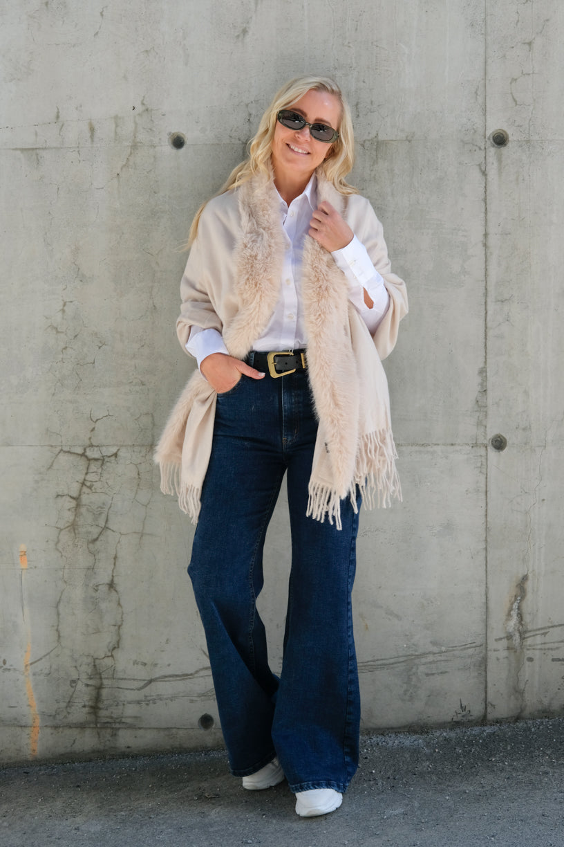 Ull Skjerf Med Fuskepels Lys Beige
