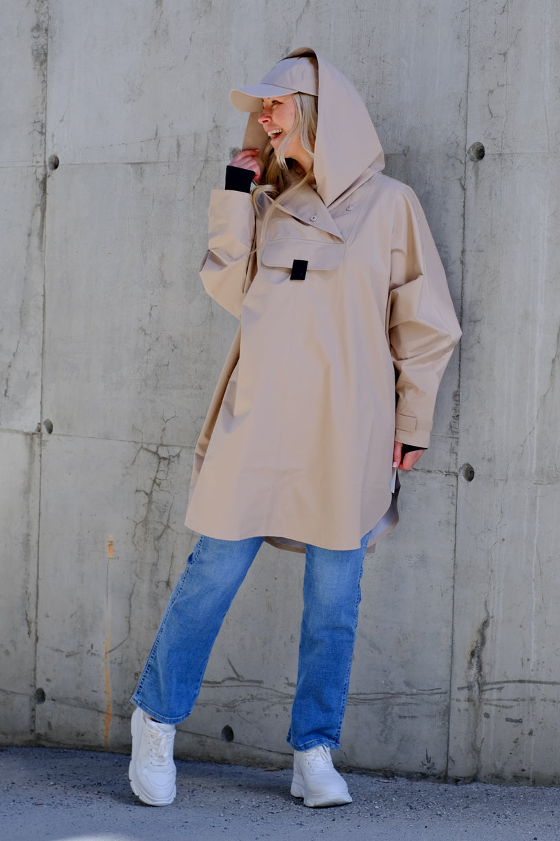 Bergen Poncho Beige