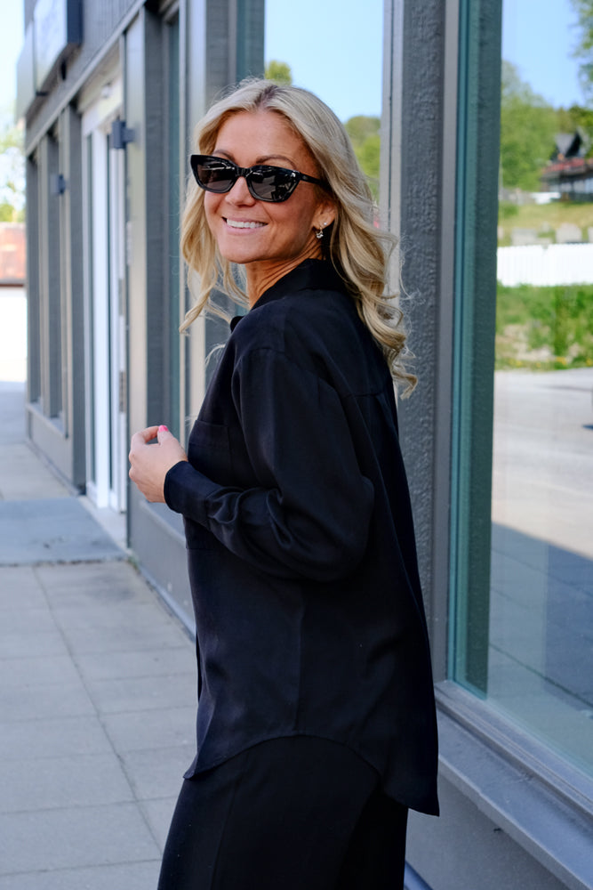 Isola Shirt Black