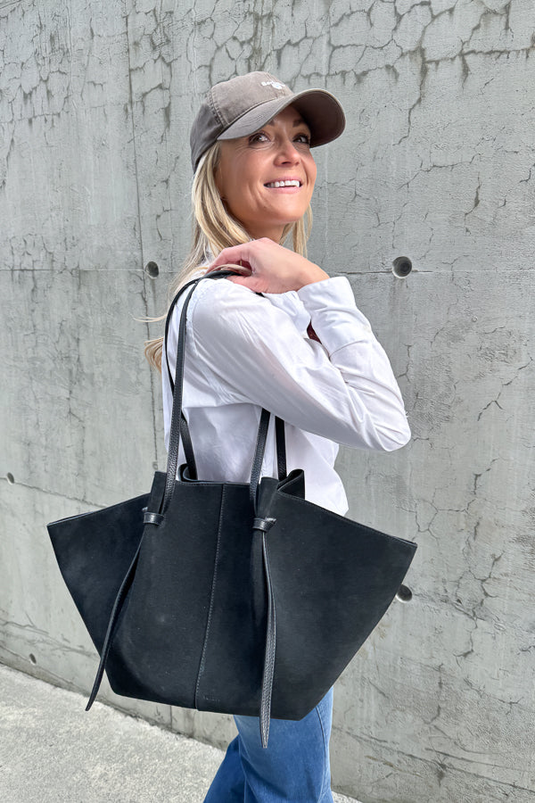 Large Mochi Black Suede