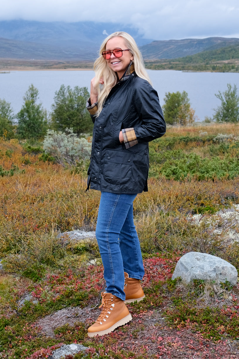 Beadnell Wax Jacket Navy