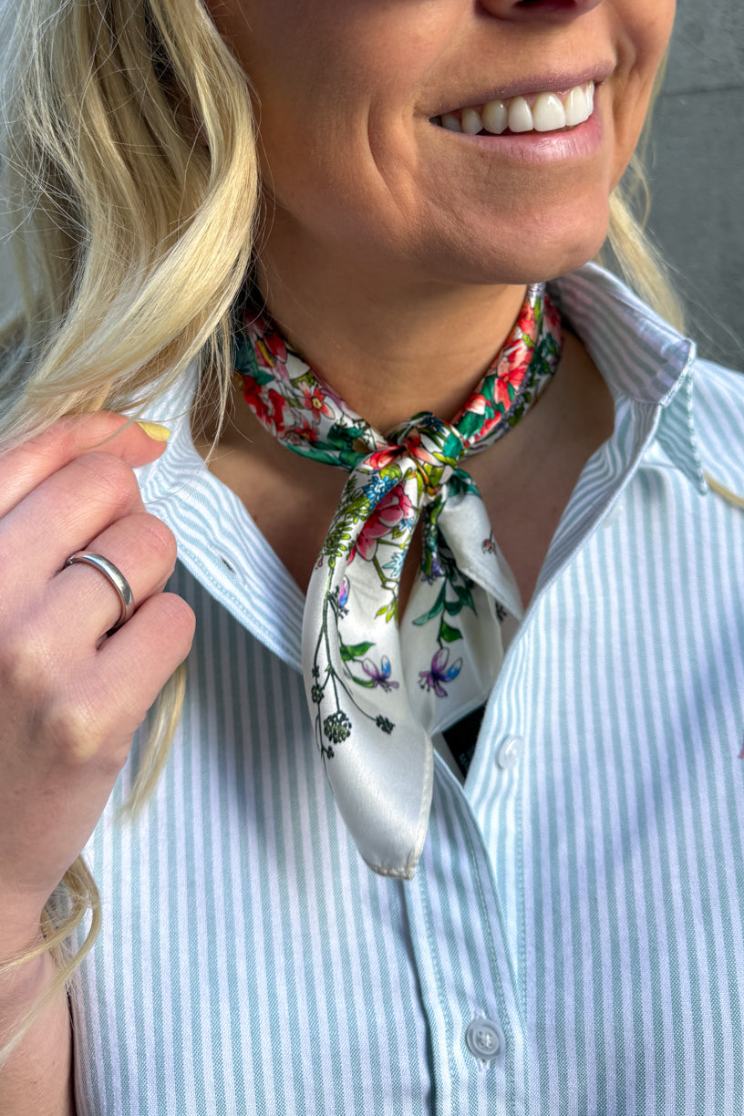 Silke Skjerf Square Blomsterprint