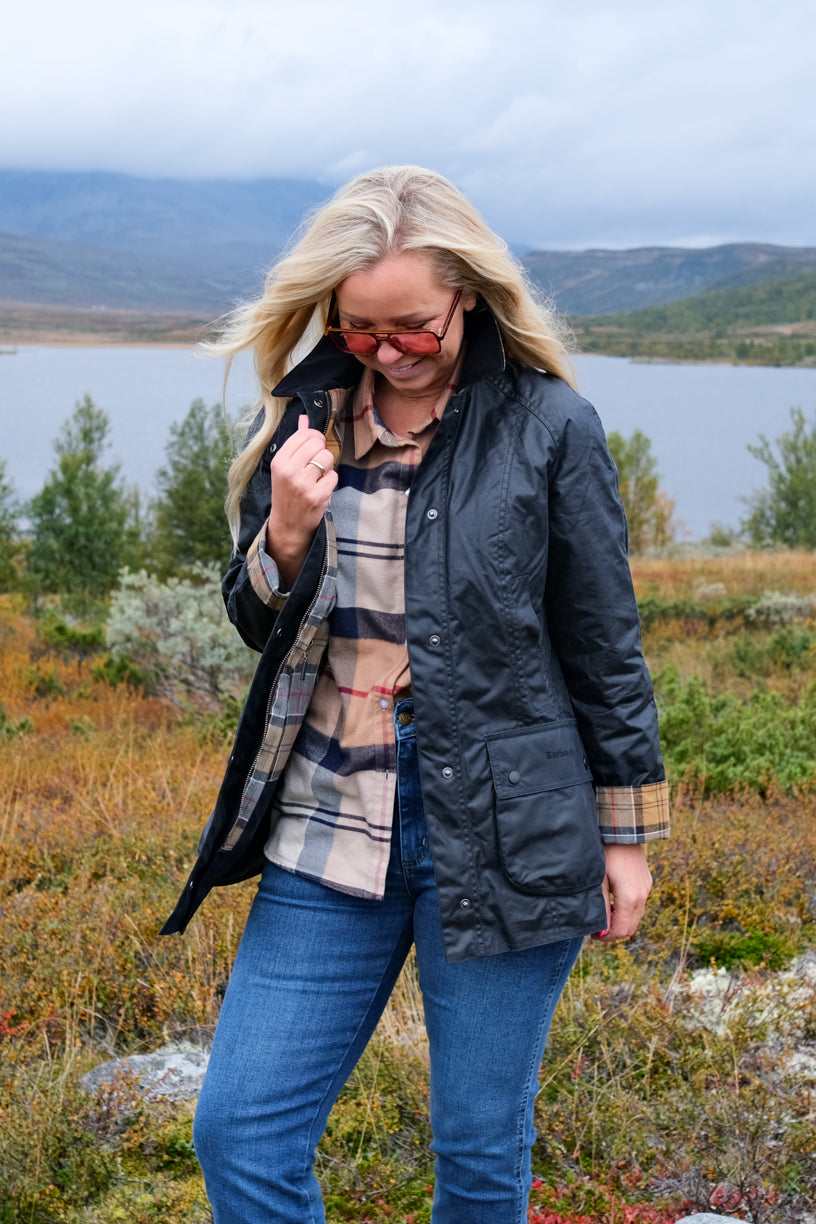 Beadnell Wax Jacket Navy