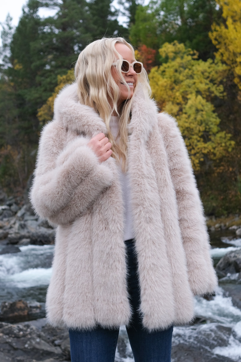 Noma X Samsara Fuskepelsjakke med Hette Lys Beige