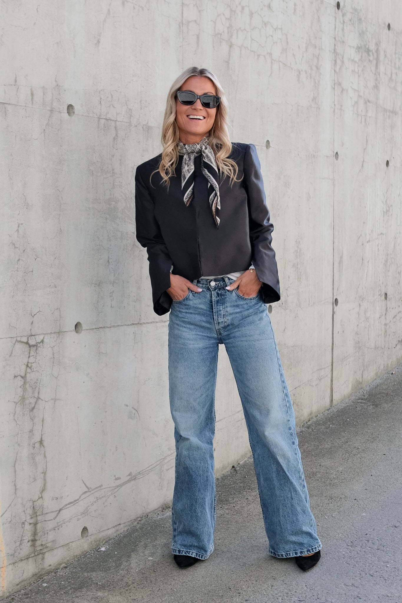 Ruthie Cropped Long Sleeve Blouse Black