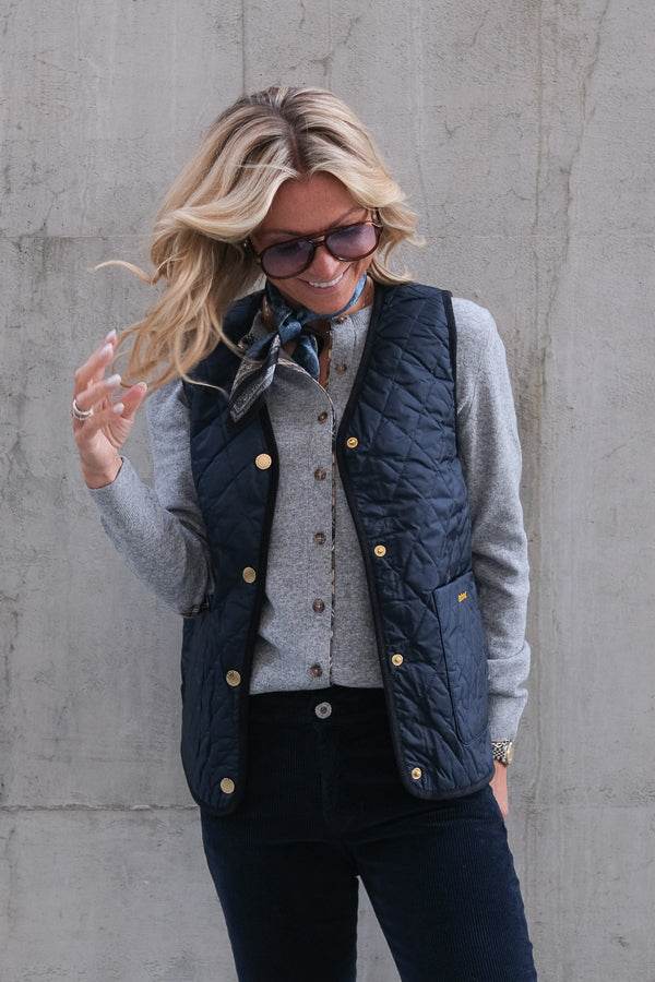 Reversible Tartan Quilted Liner Navy