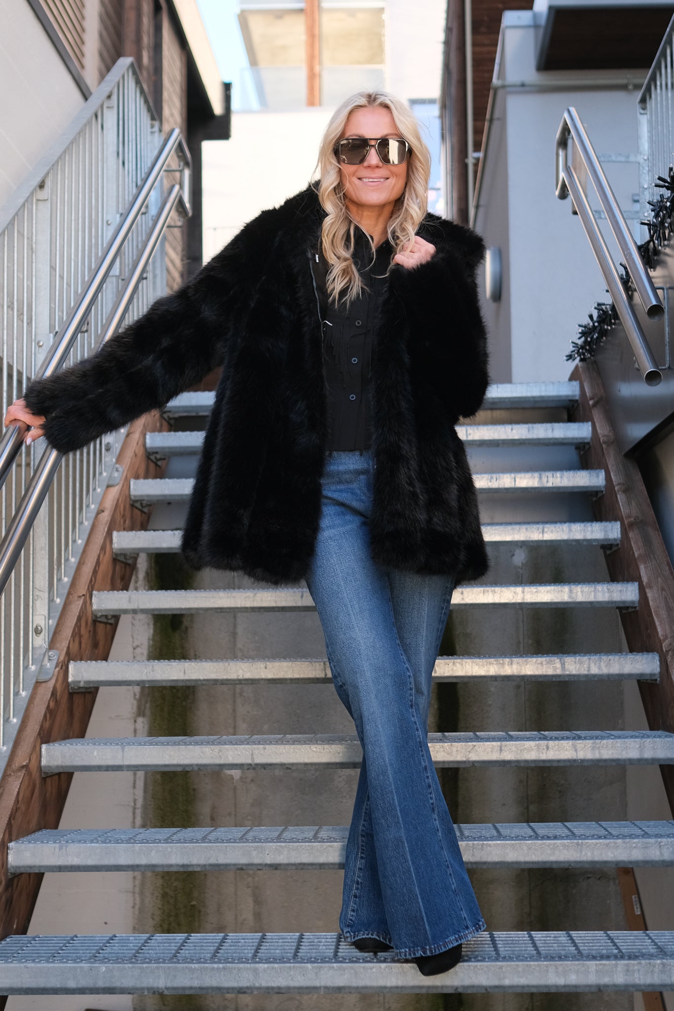 Noma X Samsara Fuskepelsjakke med Hette Sort