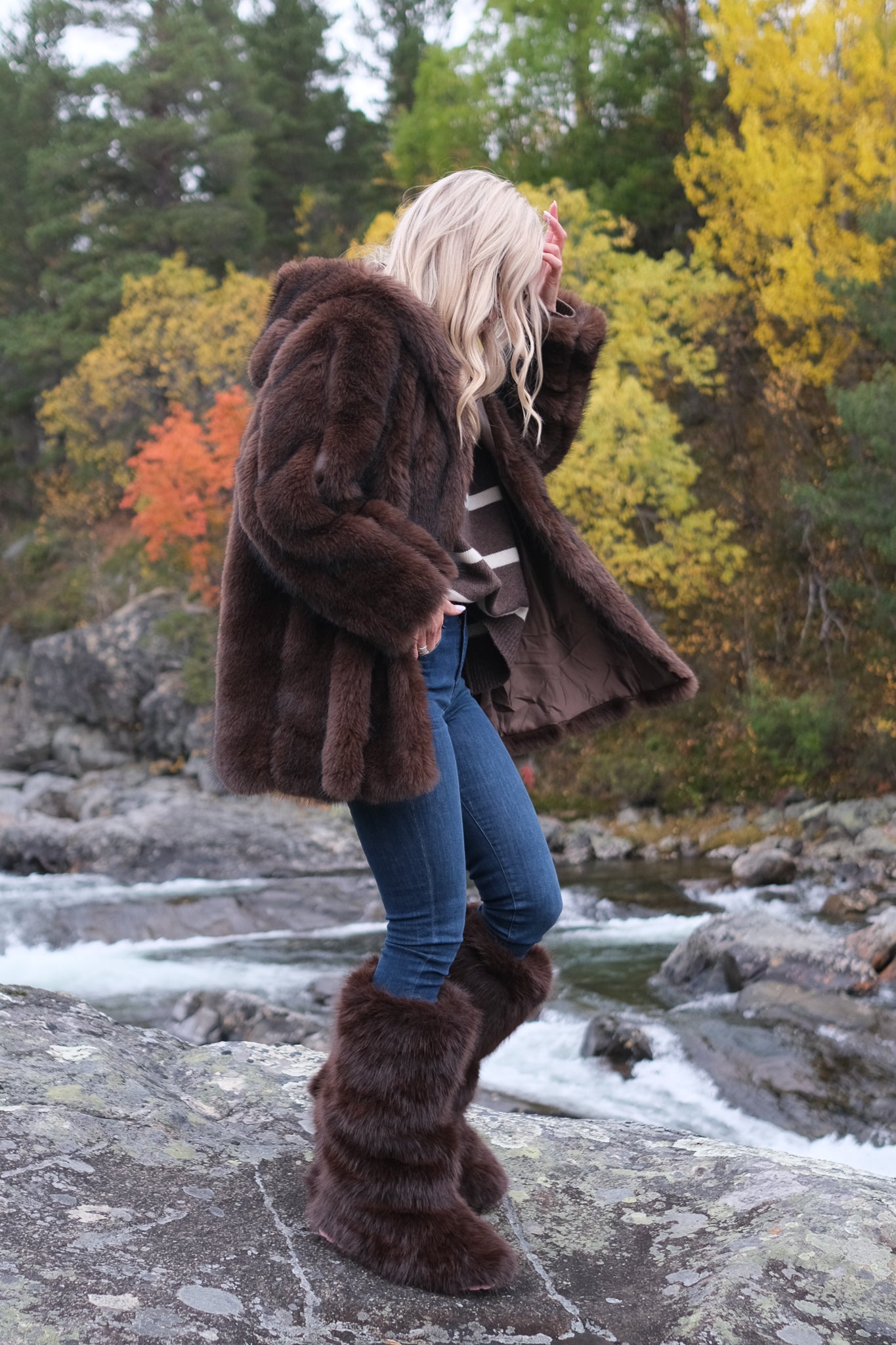 Noma X Samsara Fuskepelsjakke med Hette Brun