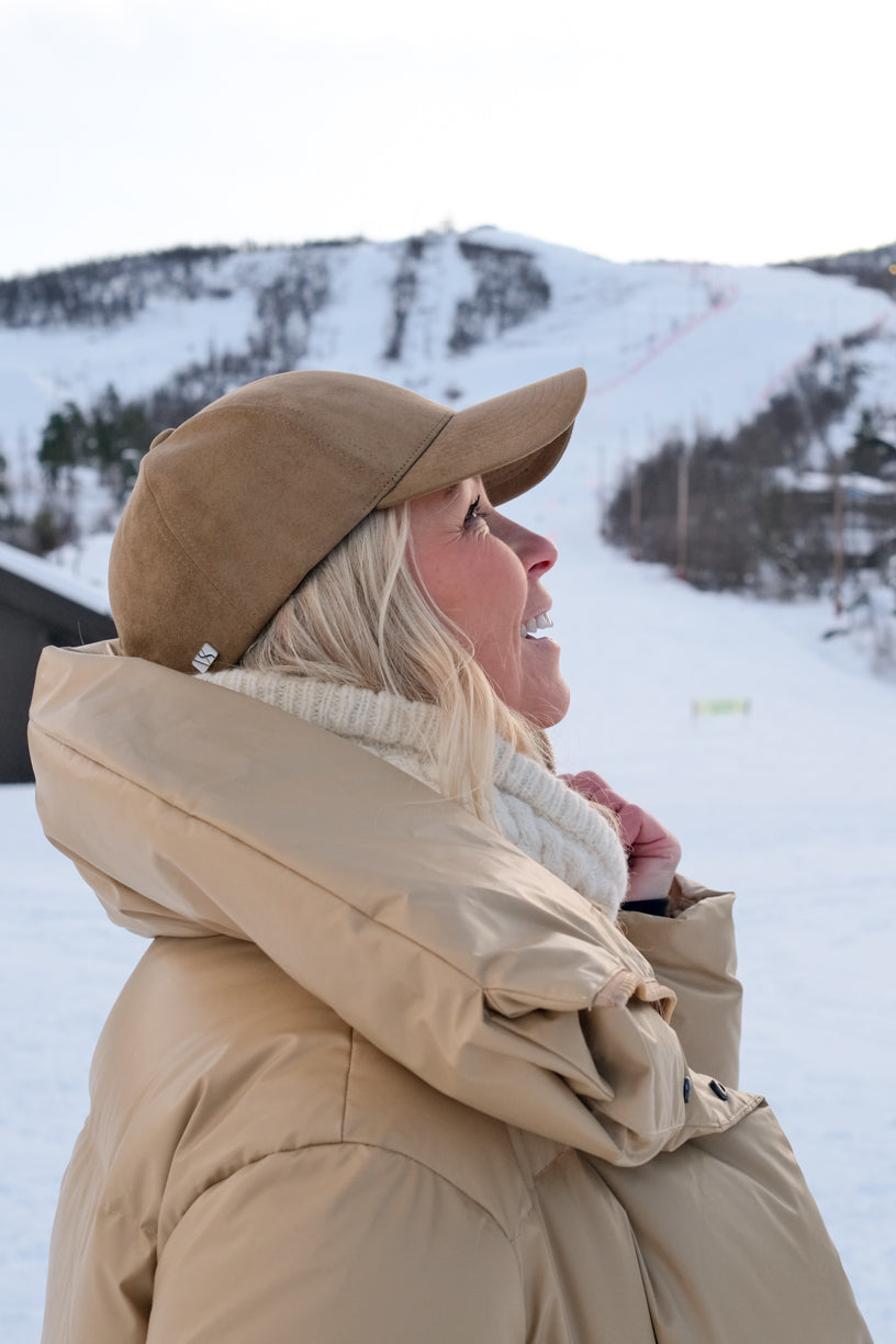 Alcantara Mandorla Taupe