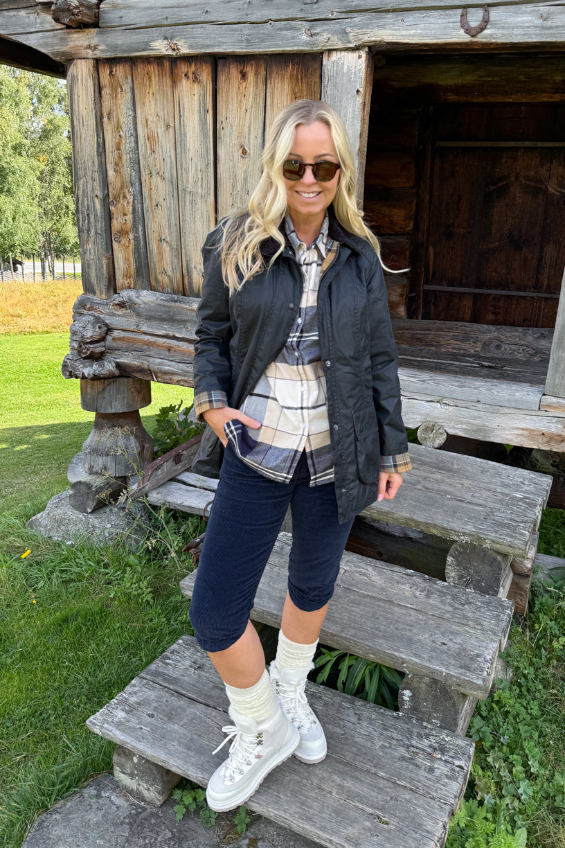 Beadnell Wax Jacket Navy