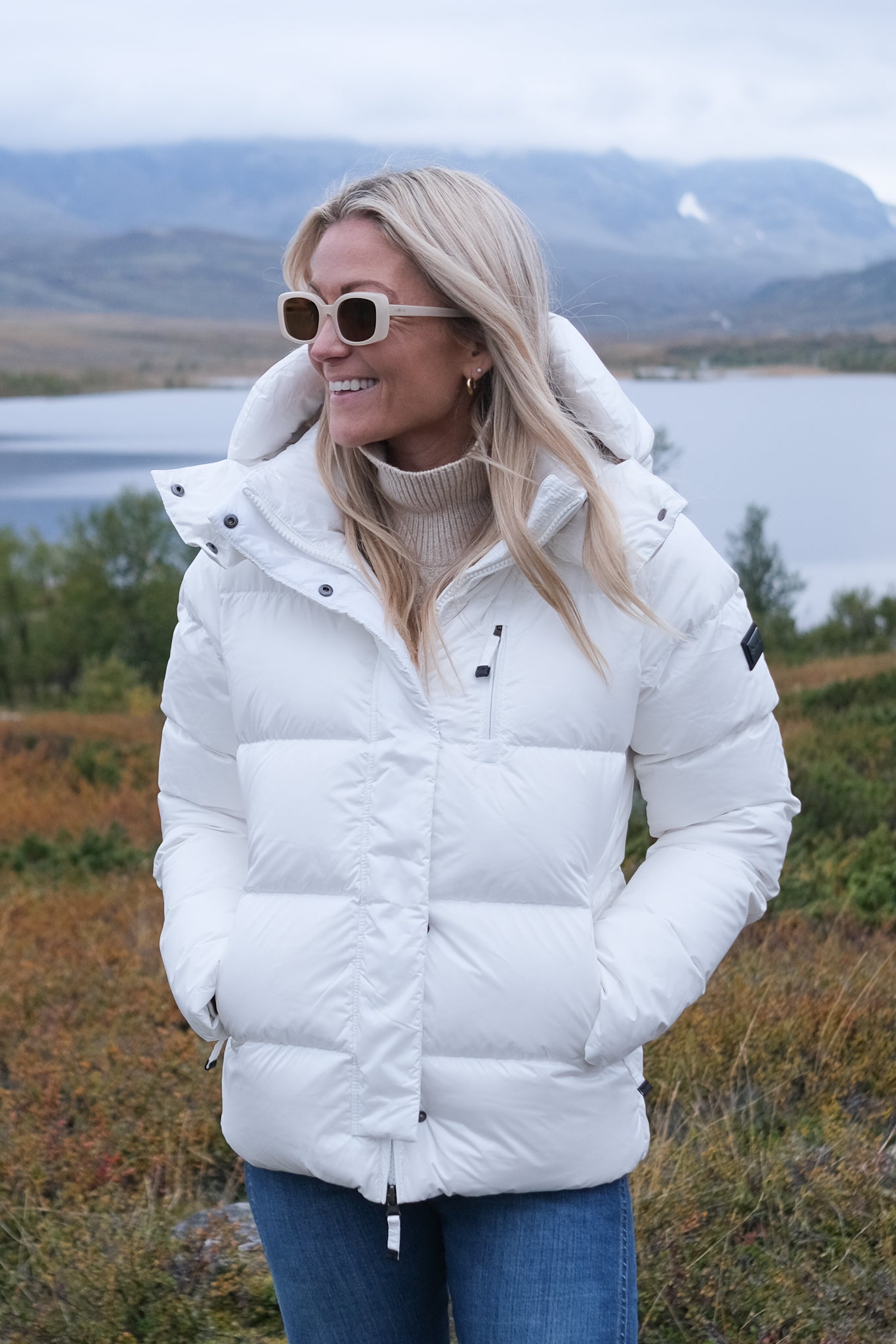 Stella Down Jacket Cloud White