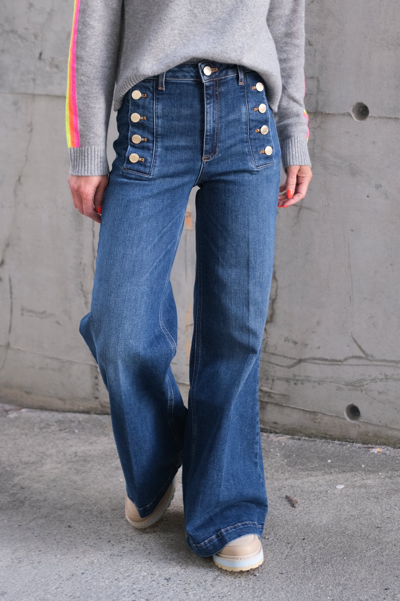 Giudith Medium Blue Denim