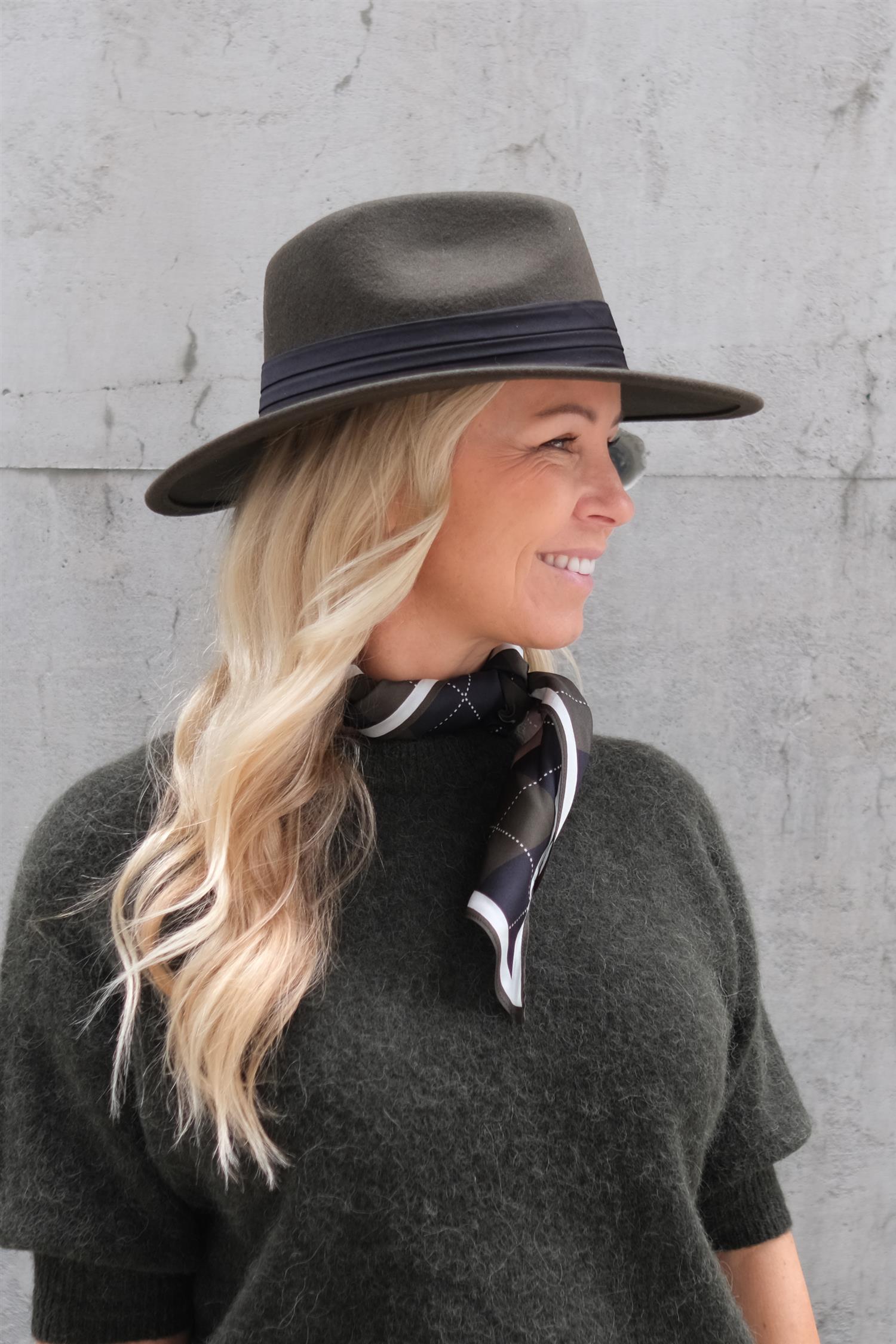 Ull Hatt Med Bånd Grønn