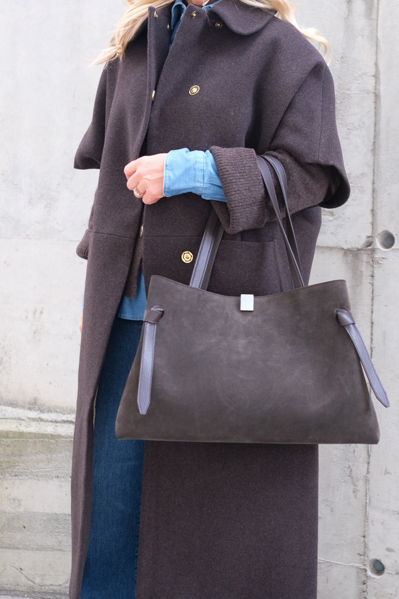 Gyoza Tote Suede Ganache