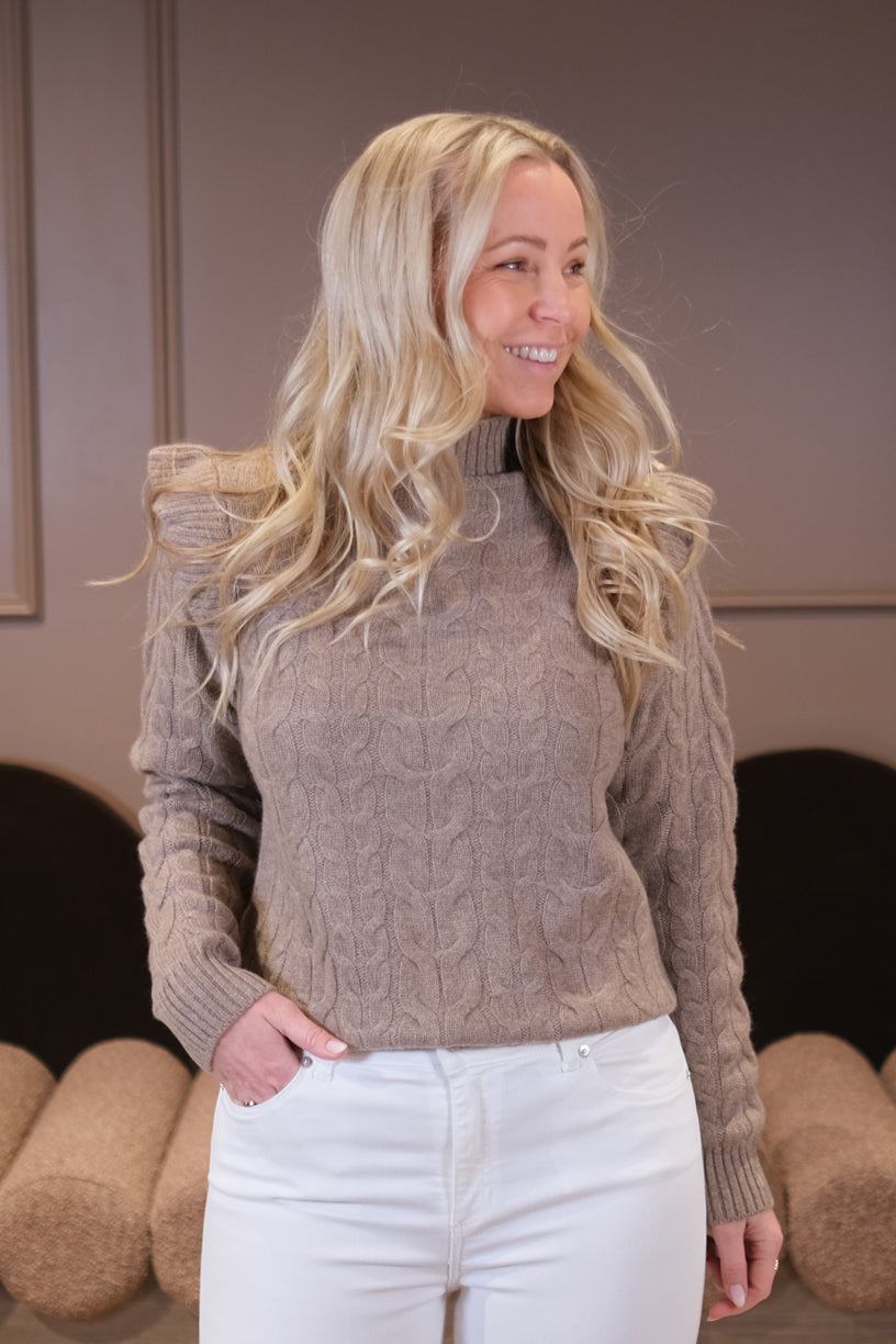 Rollneck Frill Cable Sweater Mink