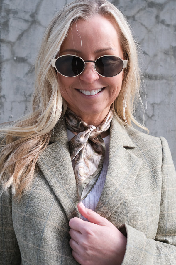 Silke Skjerf Square Dus Grønn Beige